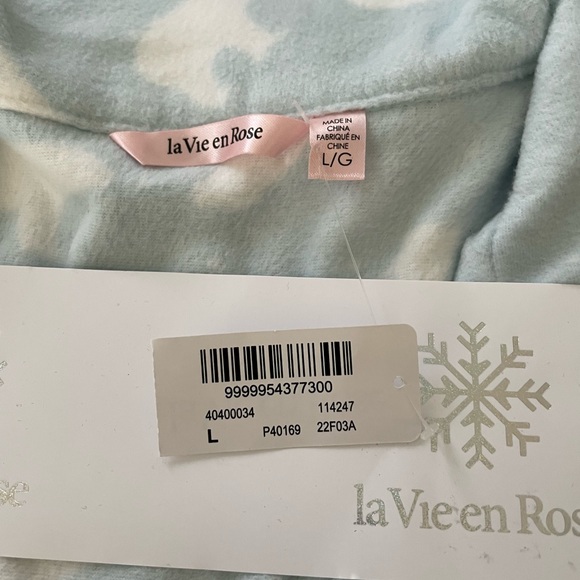 Baby blue fleece polar bear pyjamas - Picture 4 of 6